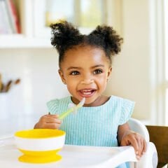 Munchkin Yumuşak Uçlu Alıştırma Kaşıkları – 6 Ay+, 2’li Set, Mavi/Yeşil, BPA İçermez, Masaya Değmeyen Özel Tasarım