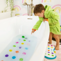 Munchkin Renkli Noktalı Banyo Matı | Kaymaz | 77x36 cm | Bebek ve Çocuk İçin | 1 Adet