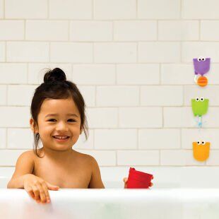 Munchkin duvara yapışan vantuzlu şelale banyo oyuncağı 12 ay+