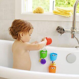 Munchkin duvara yapışan vantuzlu şelale banyo oyuncağı 12 ay+