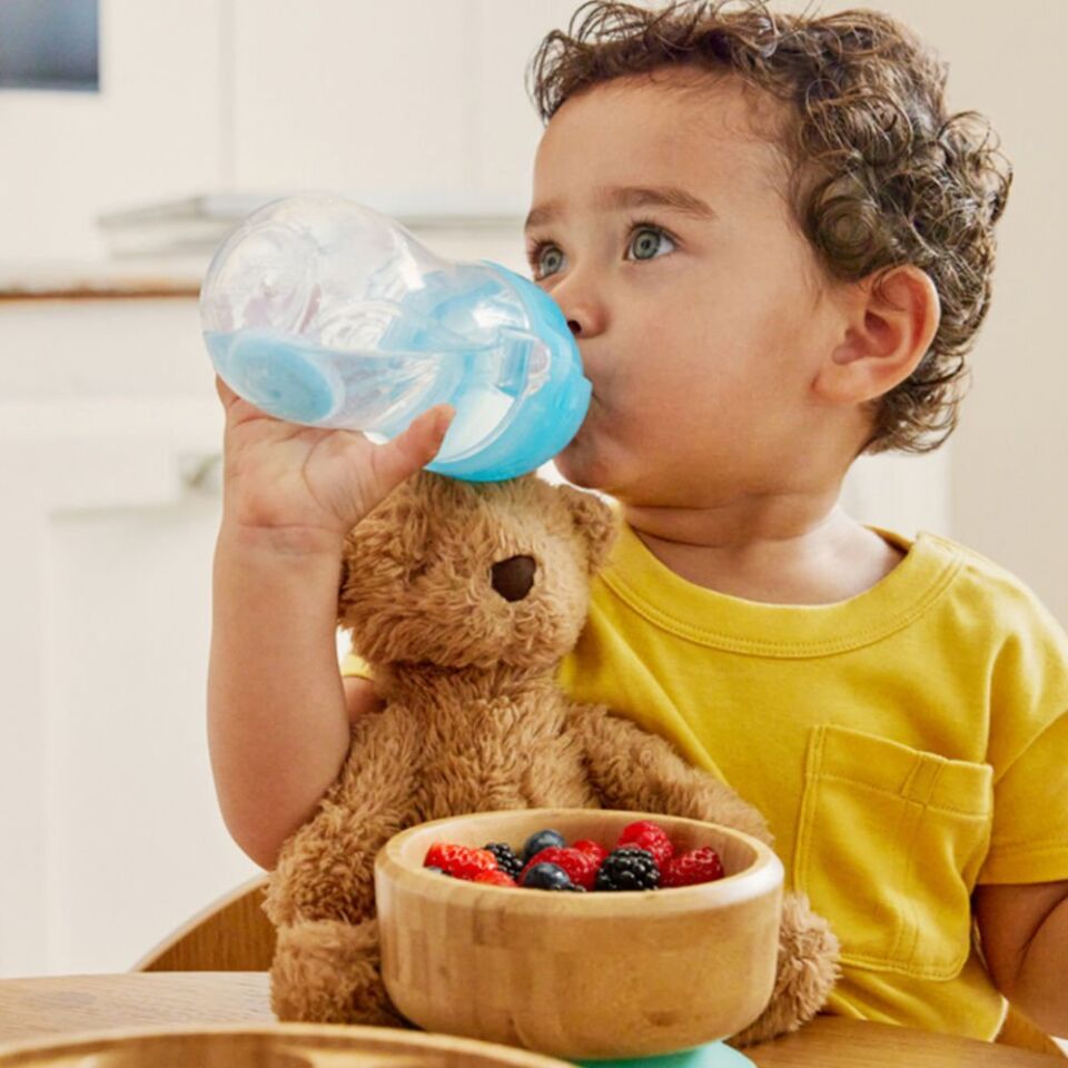 Munchkin Tıklama Kilitli Uçlu Pipetli  Alıştırma Bardağı 6ay+ 207 ml Pembe  ve 12ay+ 296 ml Mavi