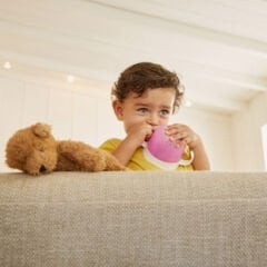 Munchknin Dökülmeyi Önleyen Atıştırmalık Kabı, , 266ml, 12ay , Mor, 1 Adet